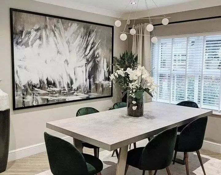 Barker and Stonehouse Avis 
